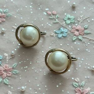 Vintage Faux Pearl Clip On Stud Earrings‎ Antique Jewelry Beautiful Circles